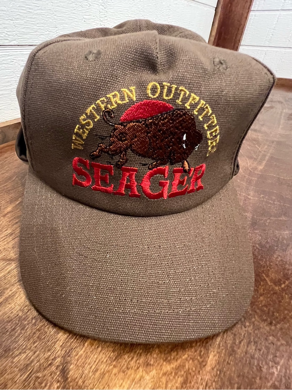 Red Seager Western Outfitters Rugged Wear Flapjack Trapper Hat Brown Bull‎ NWOT